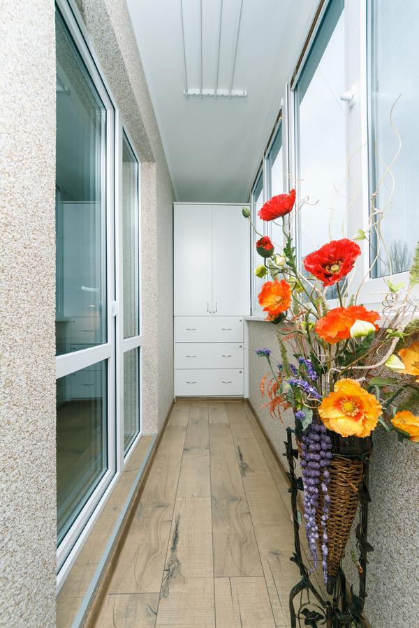 Apartment On Sevastopolska Square Kiev Exterior photo